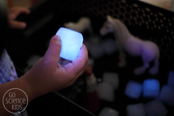 Glowing ice cube play - fun fluorescent science for kids