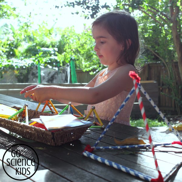 Making Geomag triangular pyramids